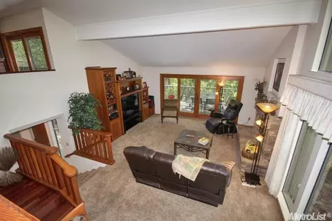27 Covered Bridge Rd, Carmichael, CA 95608 photo 4