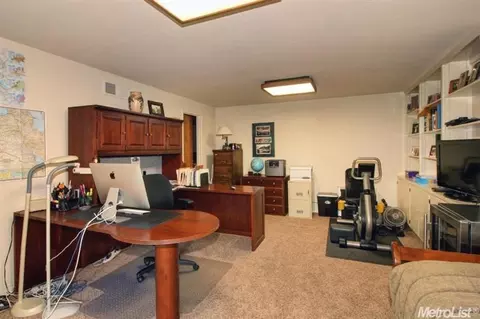 27 Covered Bridge Rd, Carmichael, CA 95608 photo 15
