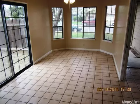 573 Clover Ave, Patterson, CA 95363 photo 3