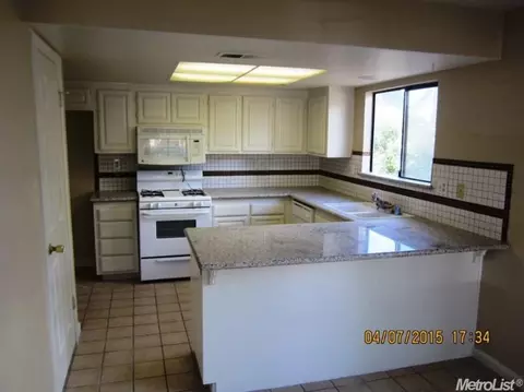 573 Clover Ave, Patterson, CA 95363 photo 4