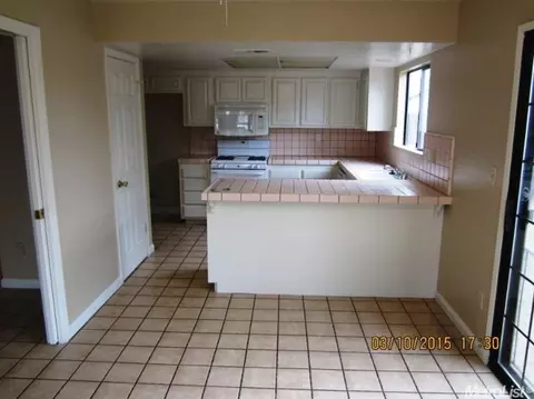 573 Clover Ave, Patterson, CA 95363 photo 6