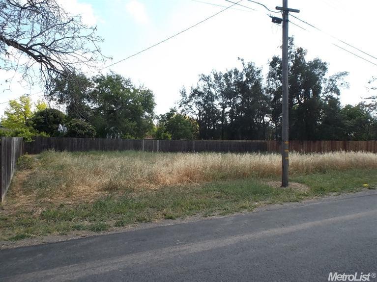 814 Wright Ave, Stockton, CA 95204 photo 1