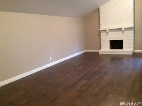 2825 Sapphire Dr, Modesto, CA 95355 photo 4