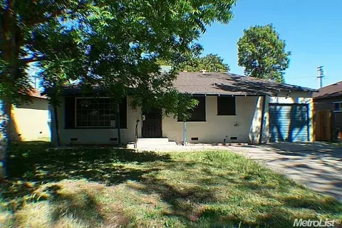 622 Placid Ln, Modesto, CA 95351 photo 1
