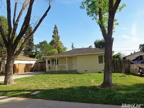 208 Emerson Ave, Modesto, CA 95350 photo 1