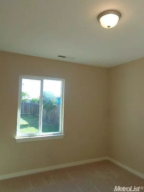 208 Emerson Ave, Modesto, CA 95350 photo 9