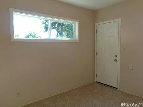 208 Emerson Ave, Modesto, CA 95350 photo 13