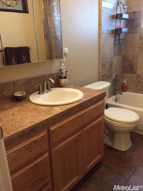 2595 Mcelvaney Ave, Merced, CA 95341 photo 12