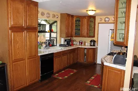 1580 Mcdermott Dr, Tracy, CA 95376 photo 8