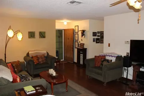 1580 Mcdermott Dr, Tracy, CA 95376 photo 5