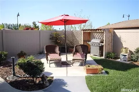 2377 Shadow Berry Dr, Manteca, CA 95336 photo 20