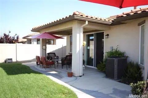 2377 Shadow Berry Dr, Manteca, CA 95336 photo 18