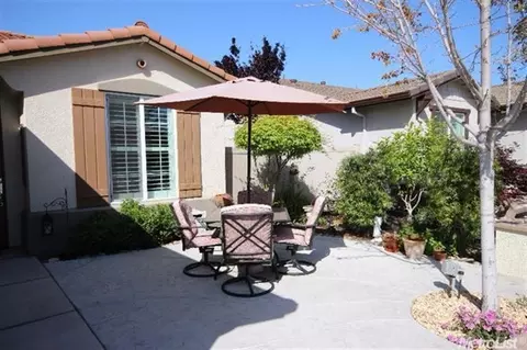 2377 Shadow Berry Dr, Manteca, CA 95336 photo 2