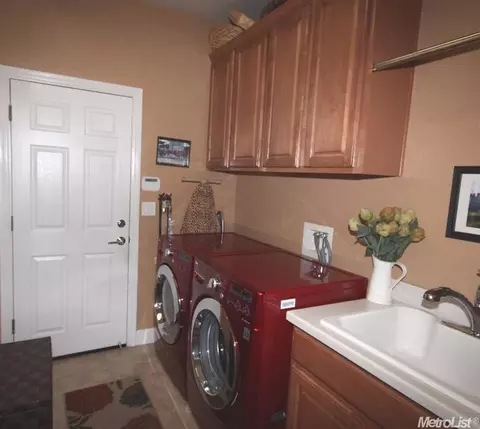 2377 Shadow Berry Dr, Manteca, CA 95336 photo 16