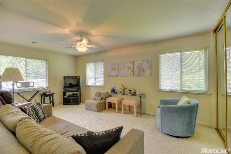 3604 Azell Rd, Carmichael, CA 95608 photo 12