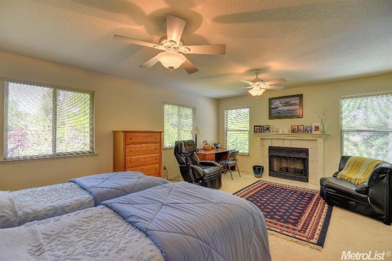 3604 Azell Rd, Carmichael, CA 95608 photo 13