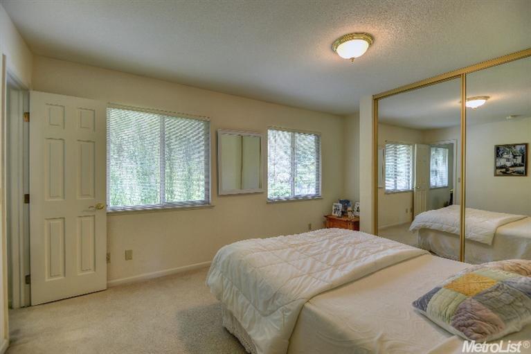 3604 Azell Rd, Carmichael, CA 95608 photo 18