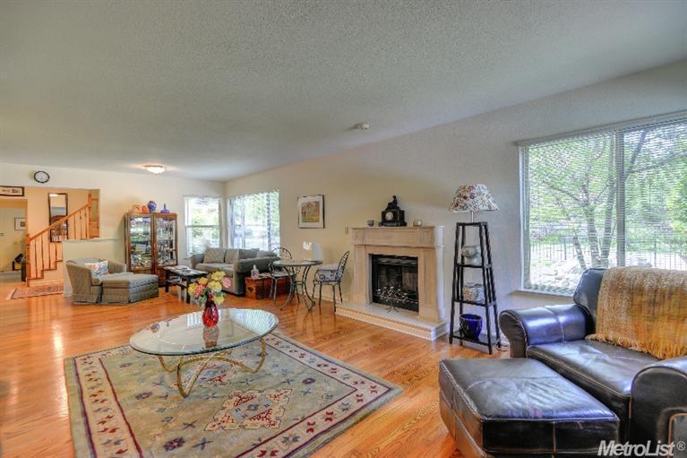 3604 Azell Rd, Carmichael, CA 95608 photo 8
