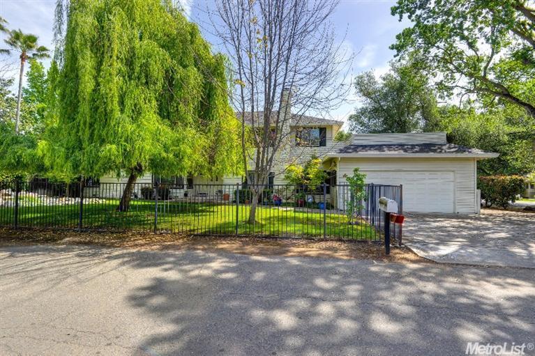 3604 Azell Rd, Carmichael, CA 95608 photo 1