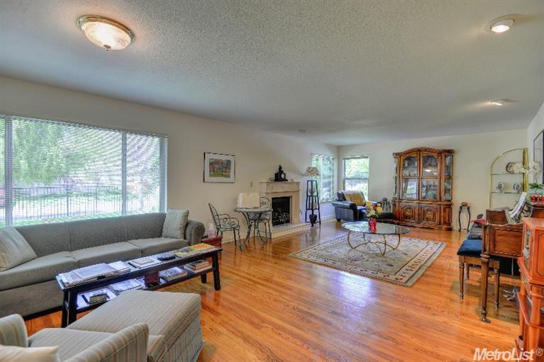 3604 Azell Rd, Carmichael, CA 95608 photo 7