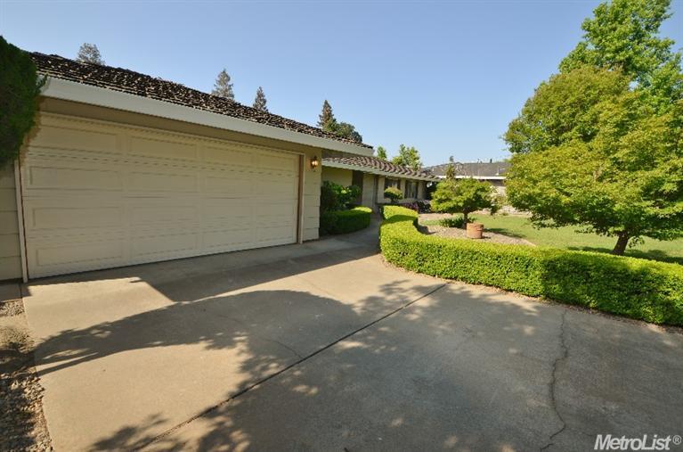 6004 Helva Ln, Carmichael, CA 95608 photo 2