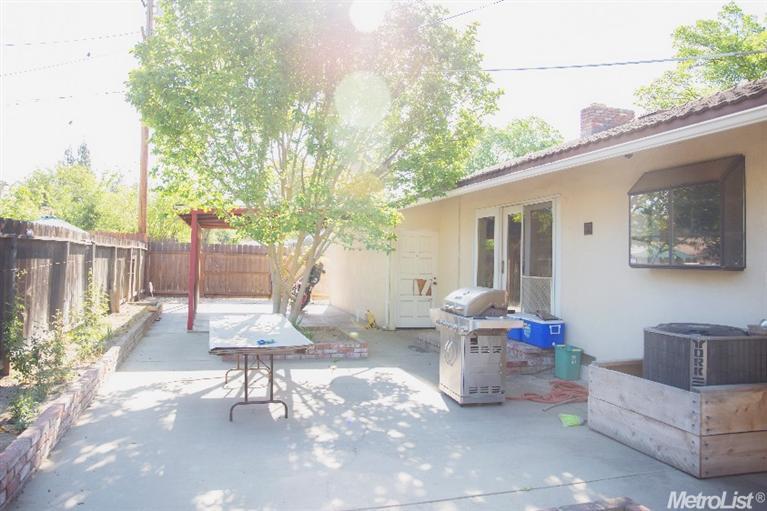 1101 Multnomah Dr, Modesto, CA 95350 photo 5