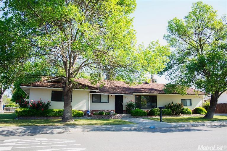 1101 Multnomah Dr, Modesto, CA 95350 photo 1