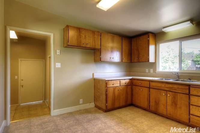 914 Elmo Ct, Manteca, CA 95336 photo 5