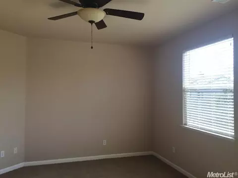 1011 Saint Moritz Ln, Manteca, CA 95337 photo 12