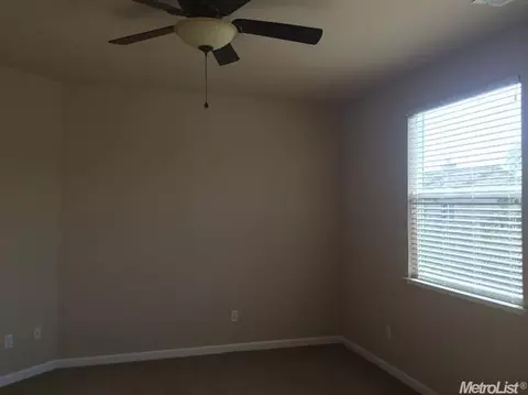 1011 Saint Moritz Ln, Manteca, CA 95337 photo 9