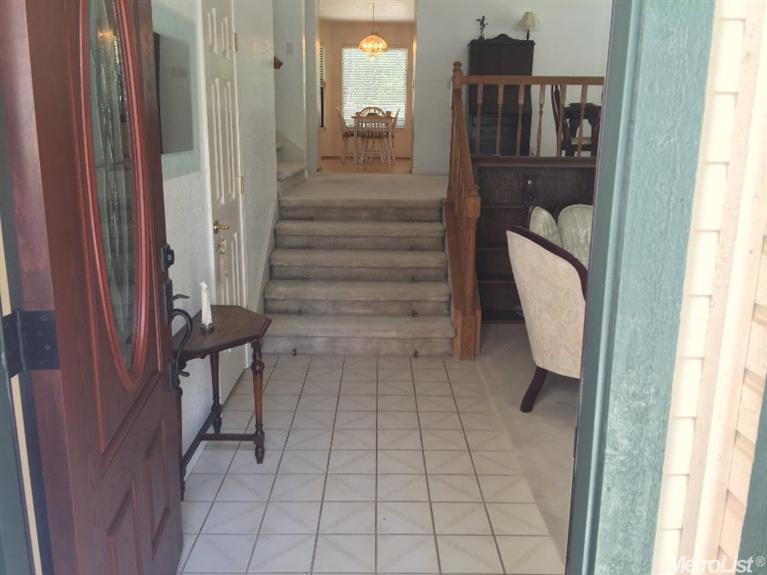 100 Chesterfield Way, Folsom, CA 95630 photo 2