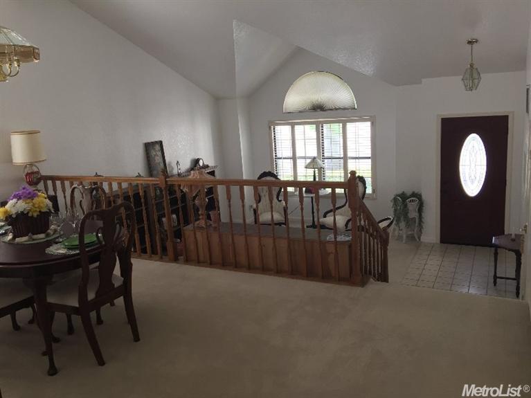 100 Chesterfield Way, Folsom, CA 95630 photo 4