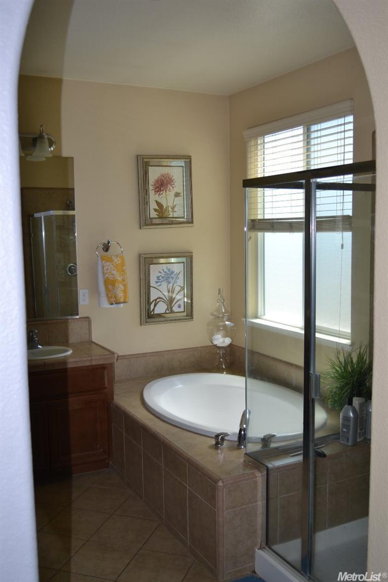 1240 Harvest Dr, Turlock, CA 95382 photo 20