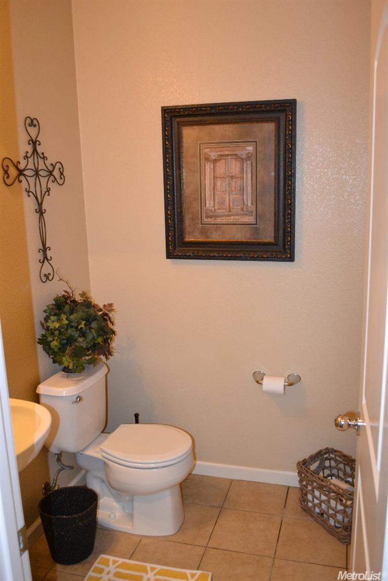 1240 Harvest Dr, Turlock, CA 95382 photo 5