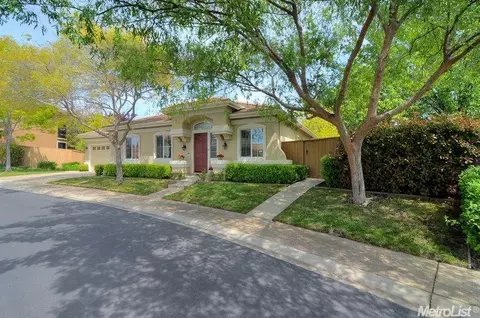363 Caples Dr, Folsom, CA 95630 photo 3