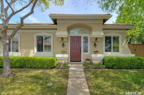 363 Caples Dr, Folsom, CA 95630 photo 4