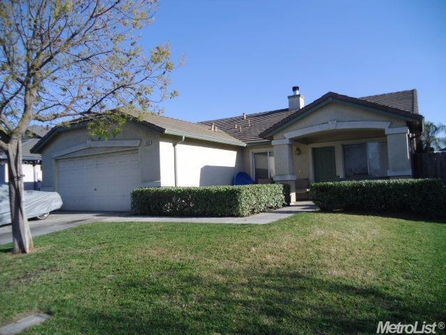 1054 Schadeck St, Manteca, CA 95336 photo 2