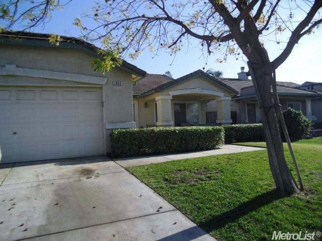 1054 Schadeck St, Manteca, CA 95336 photo 1