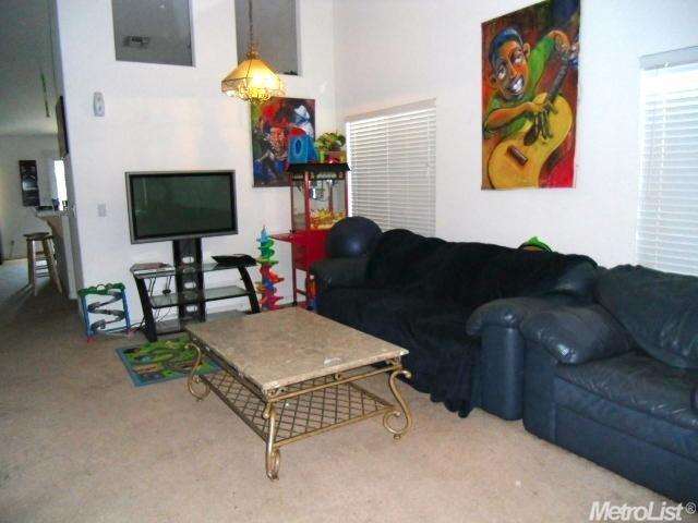 1054 Schadeck St, Manteca, CA 95336 photo 7