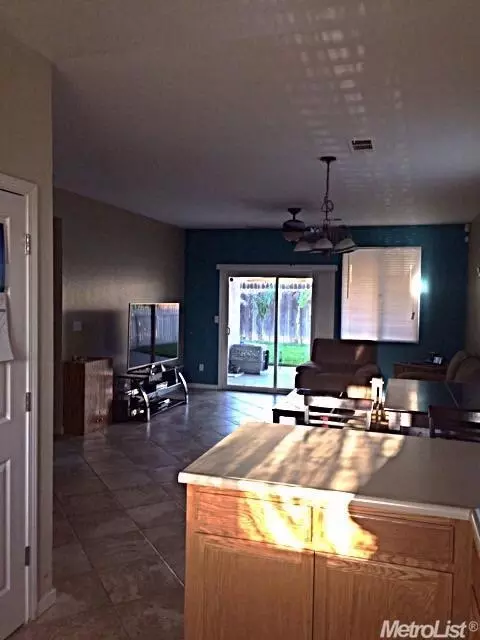1820 Estrellita Ct, Modesto, CA 95358 photo 4