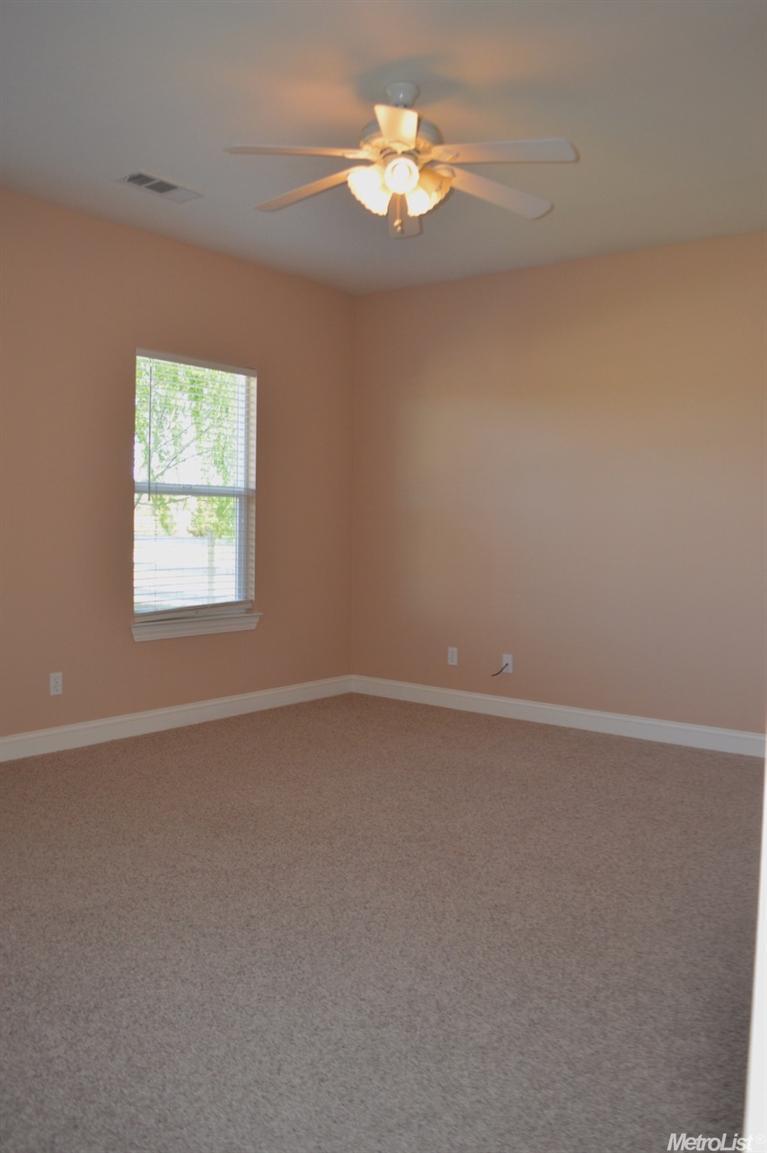 23697 Griffith Gate Ln, Acampo, CA 95220 photo 16