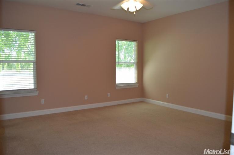 23697 Griffith Gate Ln, Acampo, CA 95220 photo 18