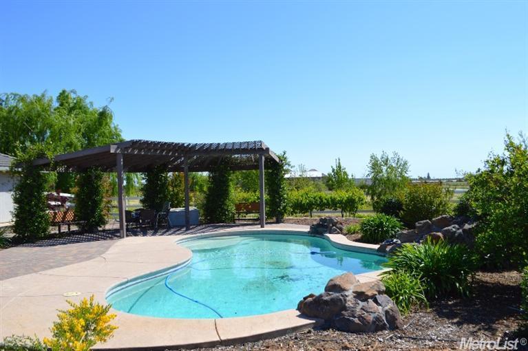 23697 Griffith Gate Ln, Acampo, CA 95220 photo 9