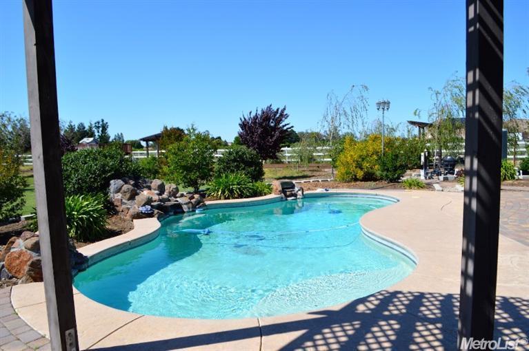 23697 Griffith Gate Ln, Acampo, CA 95220 photo 8