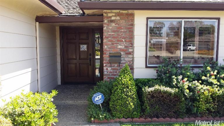 1132 Junewood Ct, Lodi, CA 95242 photo 2