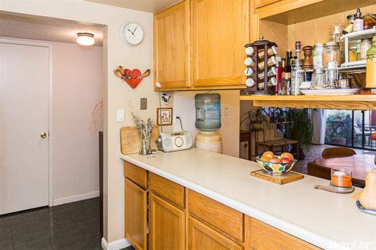 4848 El Cemonte Ave #6, Davis, CA 95618 photo 6