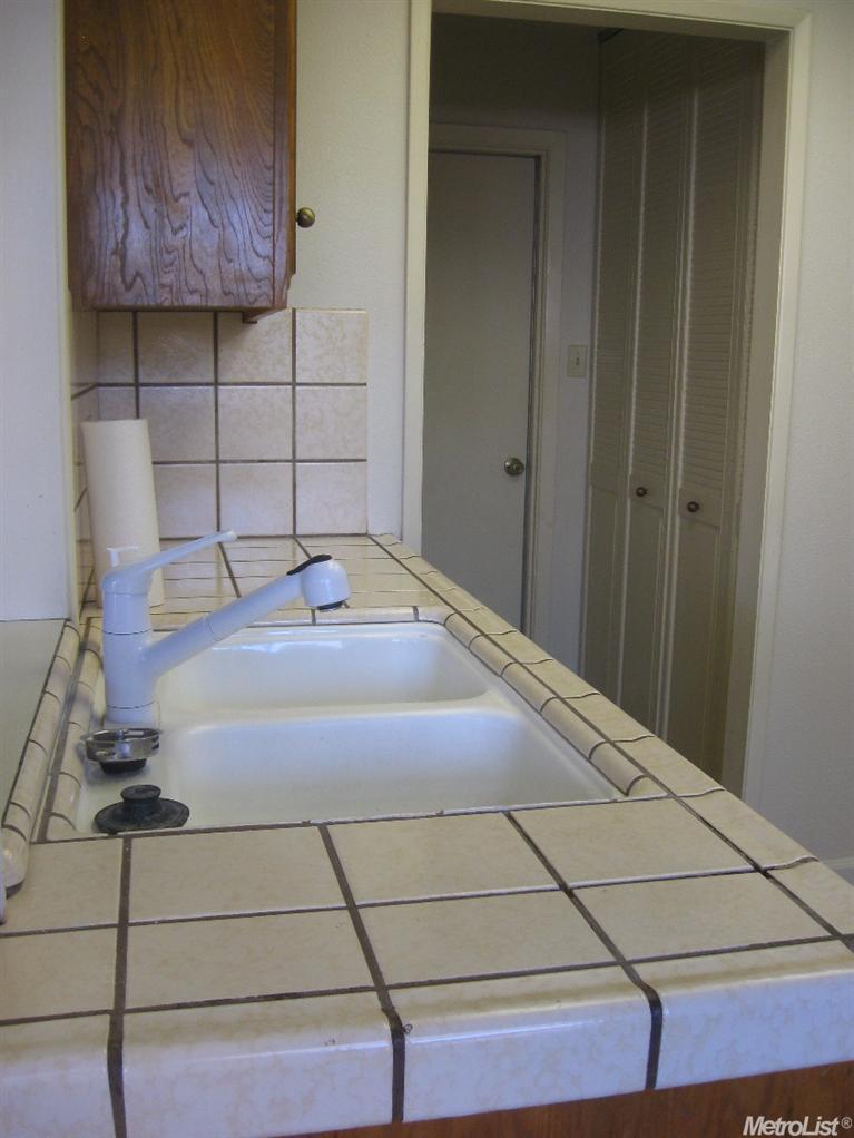 539 Brandywine Dr, Lodi, CA 95240 photo 6