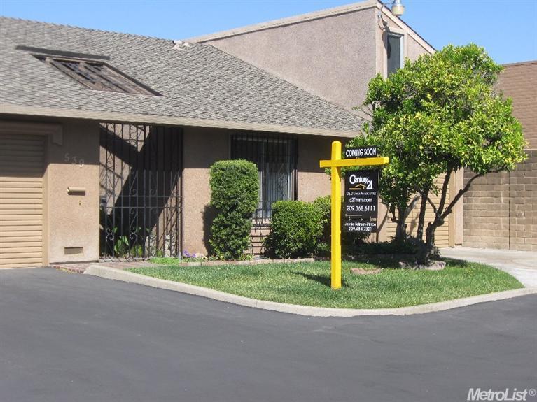 539 Brandywine Dr, Lodi, CA 95240 photo 2