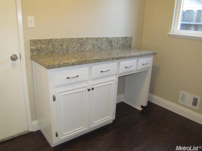 3500 Northampton Ln, Modesto, CA 95356 photo 8