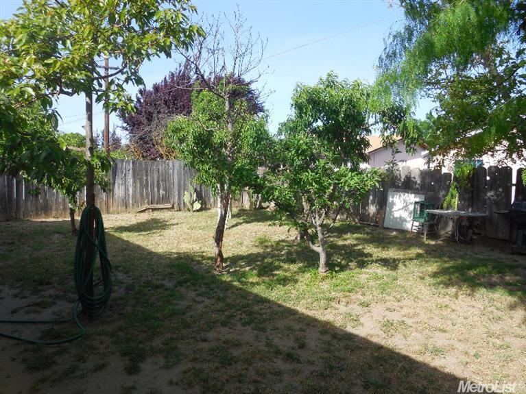 905 Middlecoff Ave, Modesto, CA 95351 photo 14
